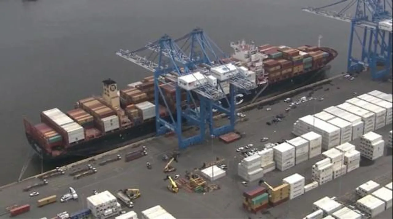 জ্যামাইকা কার্গো জাহাজ থেকে ৮০ মিলিয়ন ডলার মূল্যের কোকেন বাজেয়াপ্ত করেছে