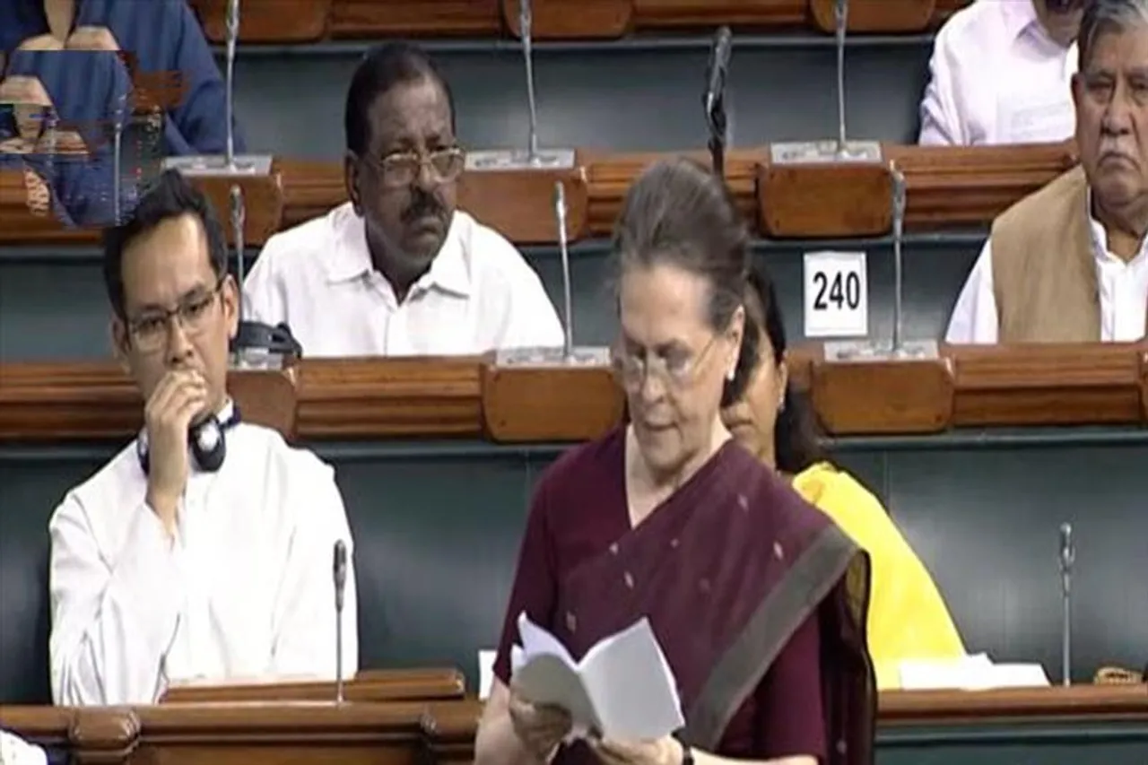 মহামারিতে শিশুরা সবথেকে বেশি ক্ষতিগ্রস্ত হয়েছেঃ সোনিয়া গান্ধী