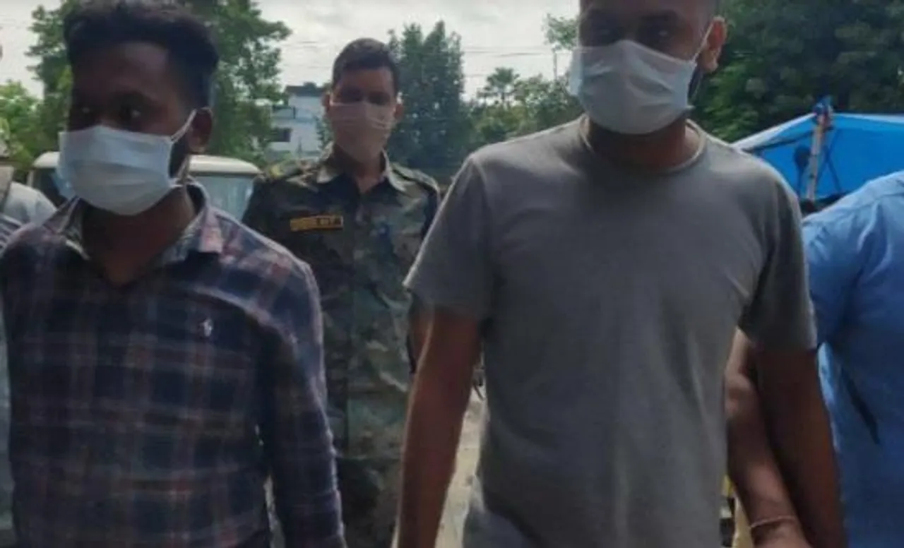 ওষুধের দোকান থেকে মাদক পাচার. গ্রেফতার ২