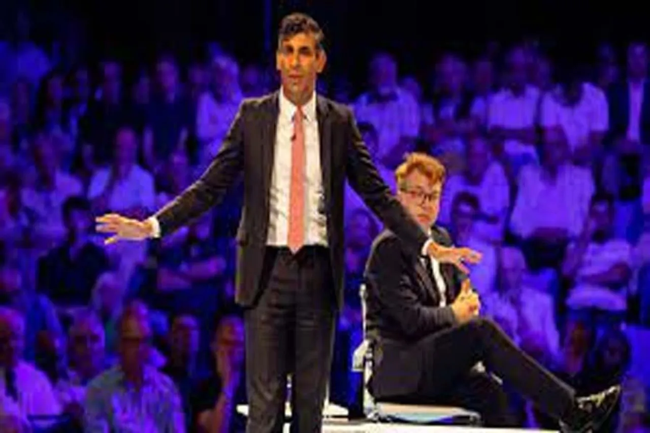 আগুনে ঘি ঢালতে না করলেন ঋষি সুনাক