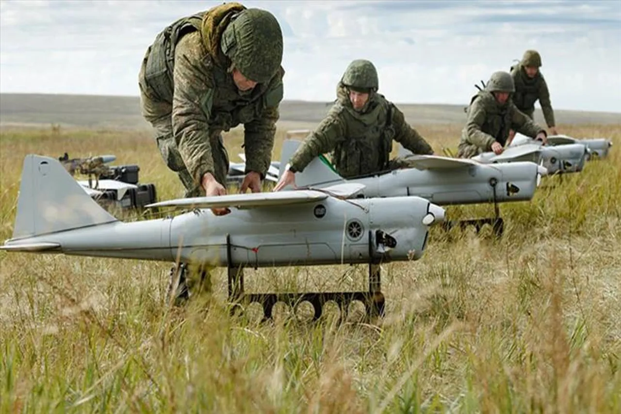 রাশিয়ান বাহিনীর উপর ইউক্রেনের ড্রোন হামলা