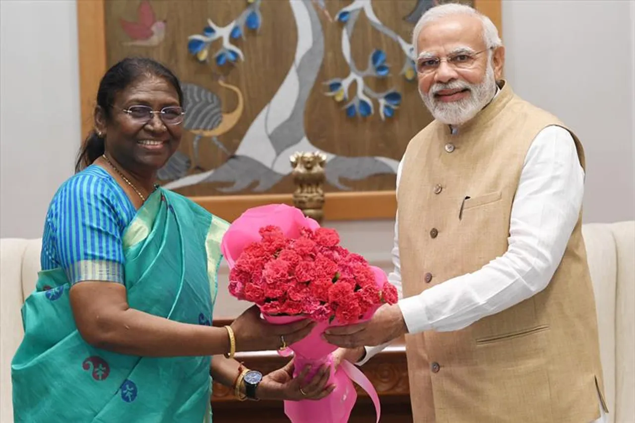 এনডিএ-র রাষ্ট্রপতি পদপ্রার্থীর সঙ্গে দেখা করলেন প্রধানমন্ত্রী