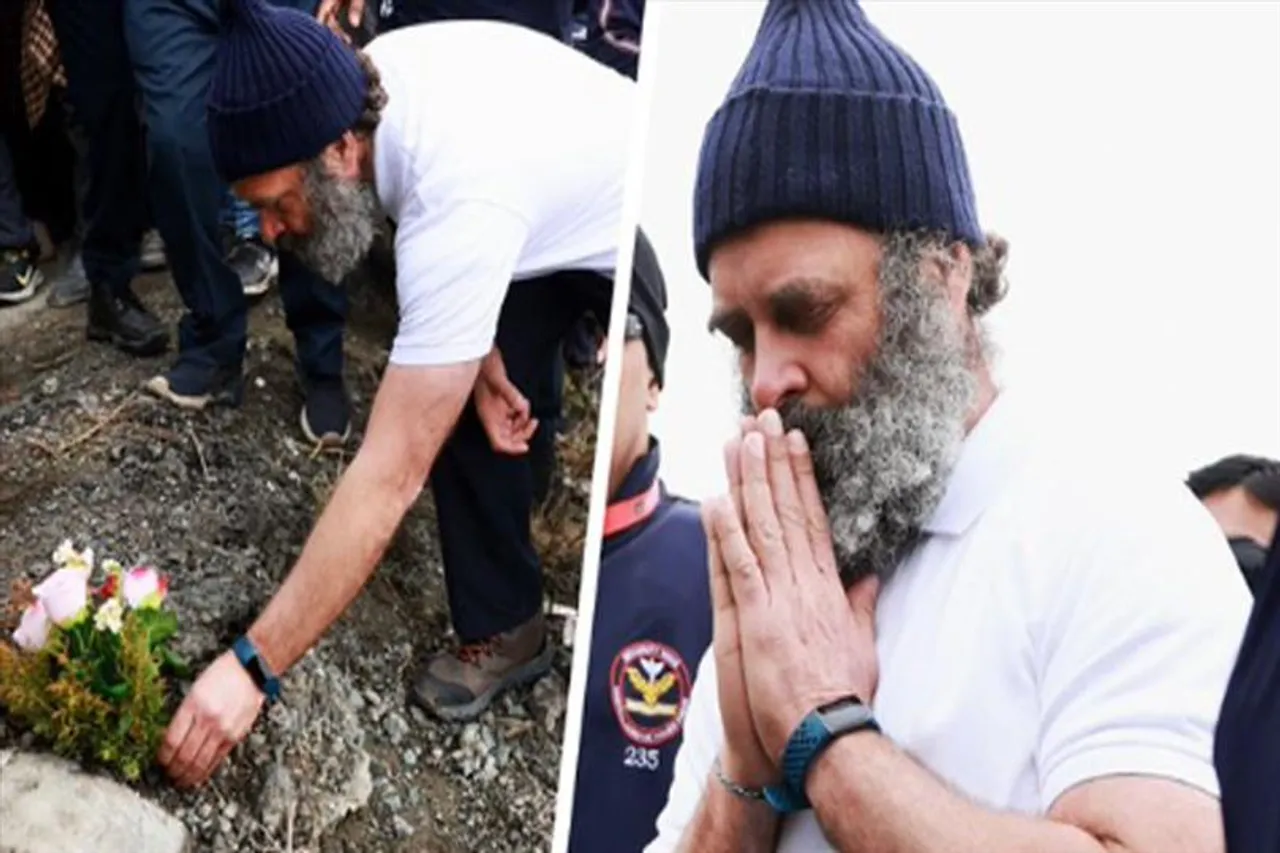 পুলওয়ামায় জঙ্গি হামলায় নিহতদের প্রতি শ্রদ্ধা জানালেন রাহুল গান্ধী