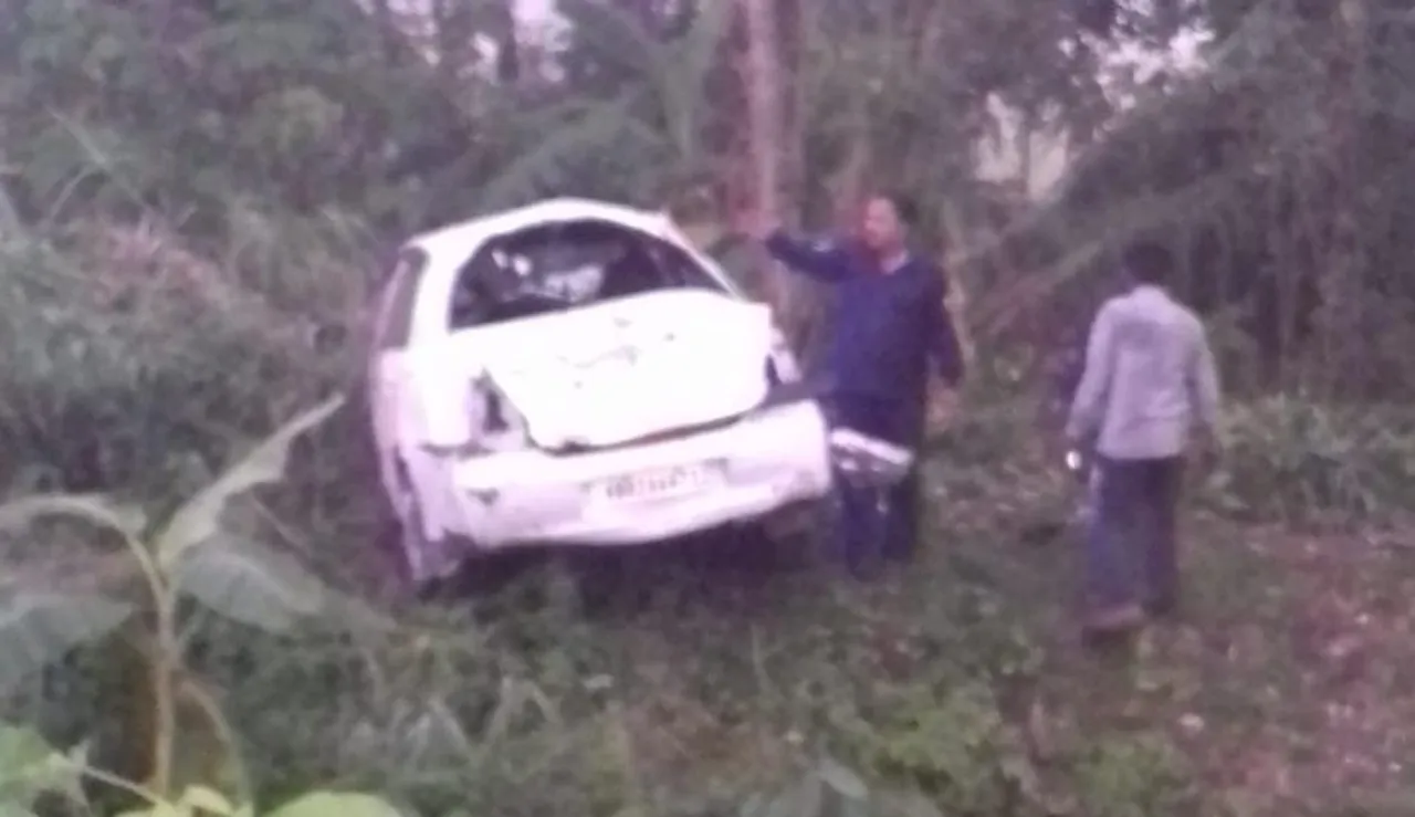 ডেবরায় ধামতোড়ে পথ দুর্ঘটনায় আহত ৪