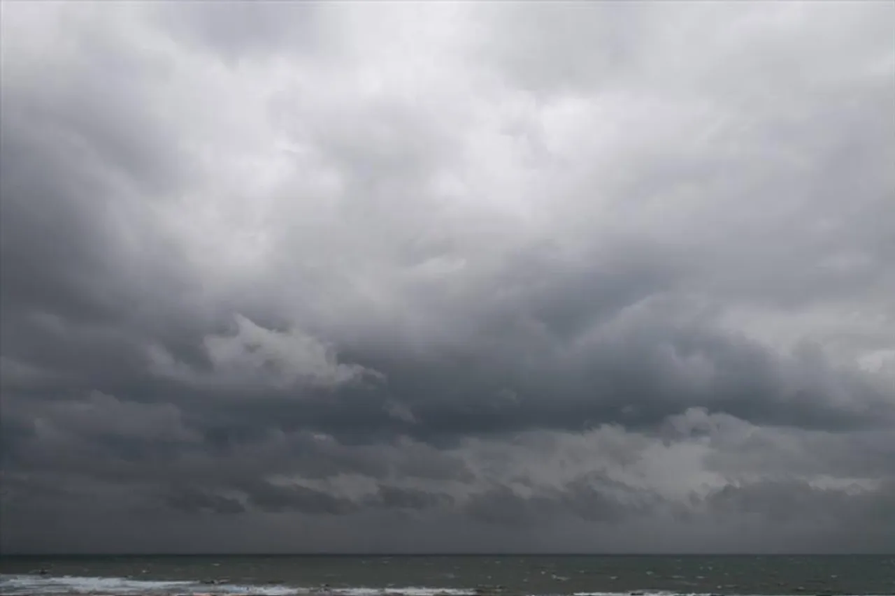 বর্ষার বিদায় বেলাতেও ভিসবে দেশের নানা প্রান্ত