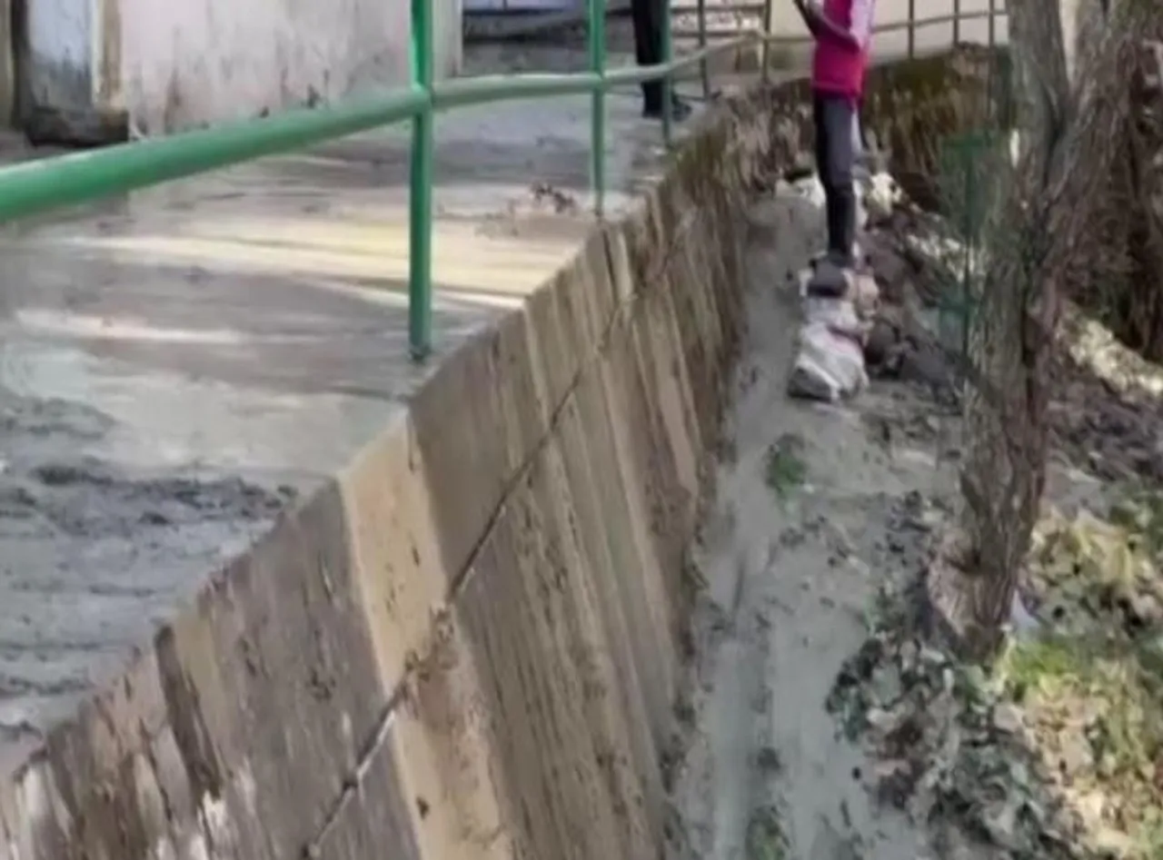 জোশীমঠে ভূমি ধসের কারণ খুঁজে বের করতে বিজ্ঞানীদের একটি দল গঠন করা হয়েছে