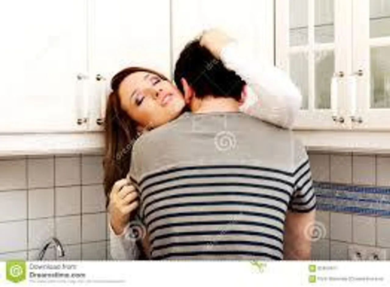 সম্পর্ক ঠিক আছে, বুঝবেন কিভাবে জানেন?