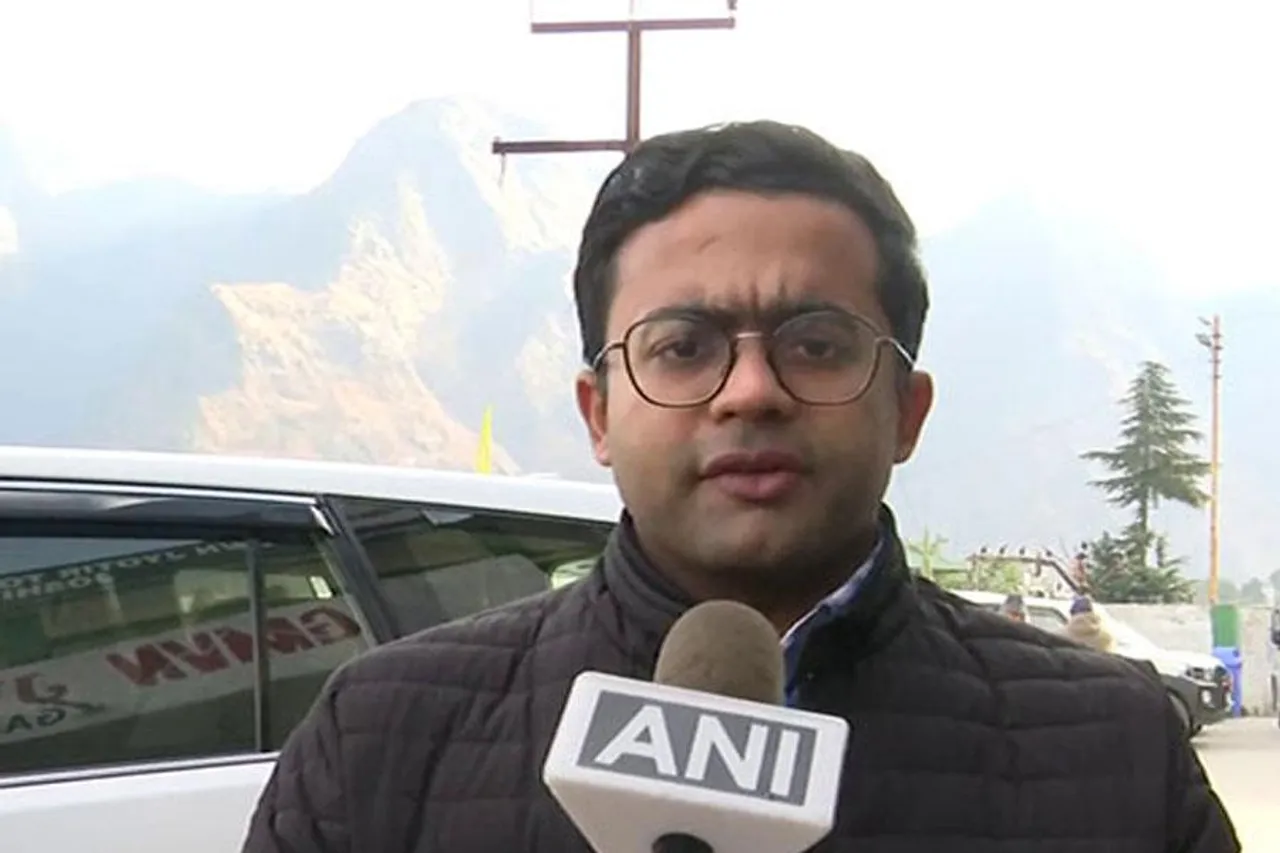 জোশীমঠকে দুর্যোগপ্রবণ এলাকা হিসেবে ঘোষণা: চামোলির ডিএম হিমাংশু খুরানার