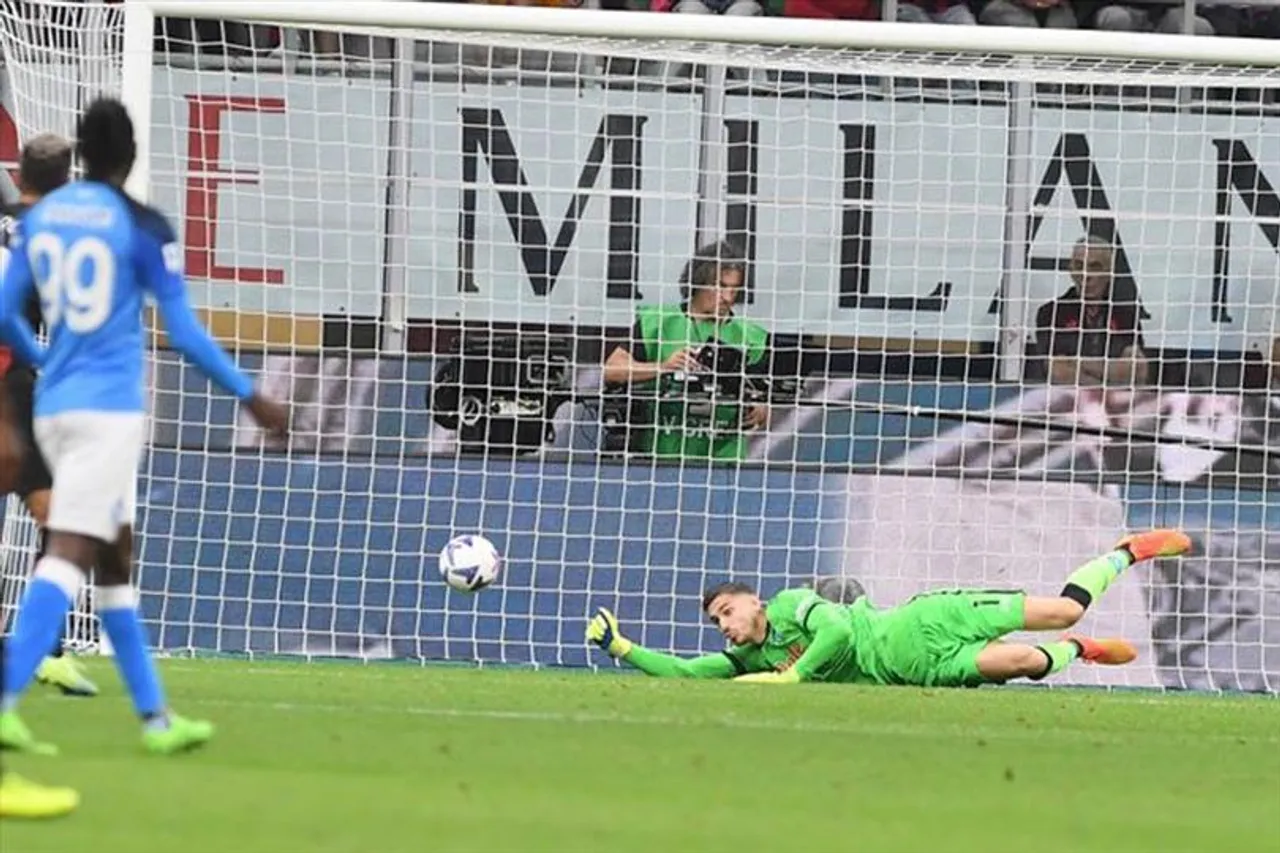 নাপোলির কাছে হার, হল না জয়ের হ্যাটট্রিক