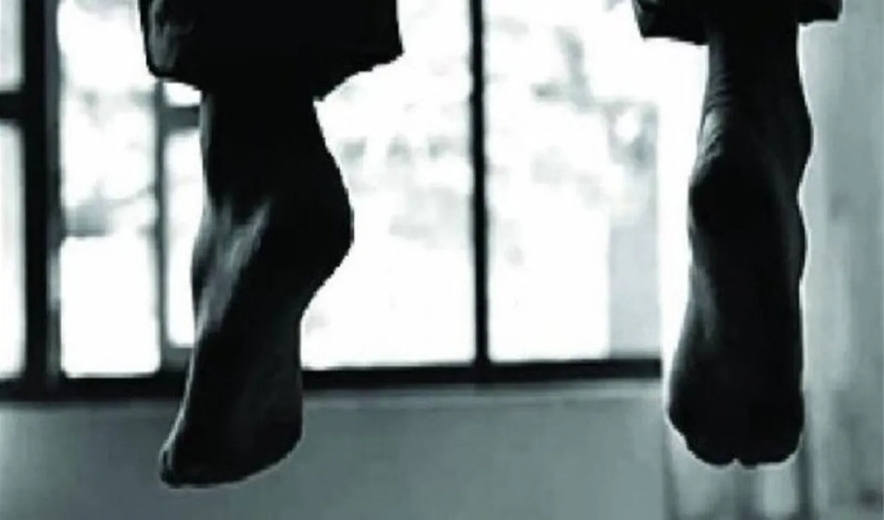 কোবরা ক্যাম্পে আত্মঘাতী সেনা এক জওয়ান, চাঞ্চল্য