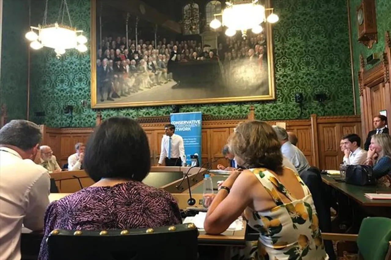 সুনাকের ভাবনায় জলবায়ু পরিবর্তন