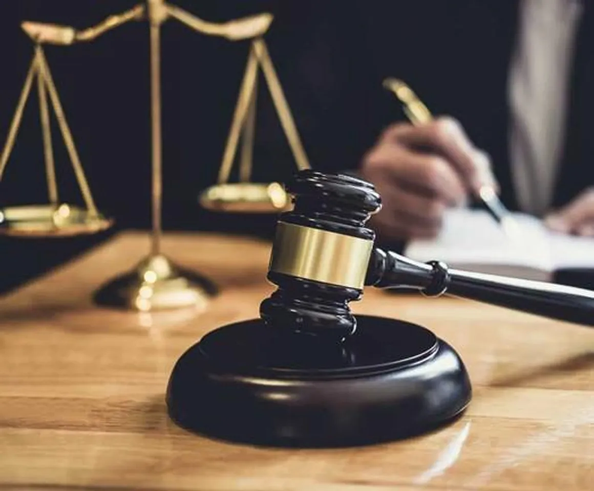 ধর্ষণের অভিযোগে প্রাক্তন কেন্দ্রীয় মন্ত্রীর বিরুদ্ধে এফআইআর করার নির্দেশ আদালতের