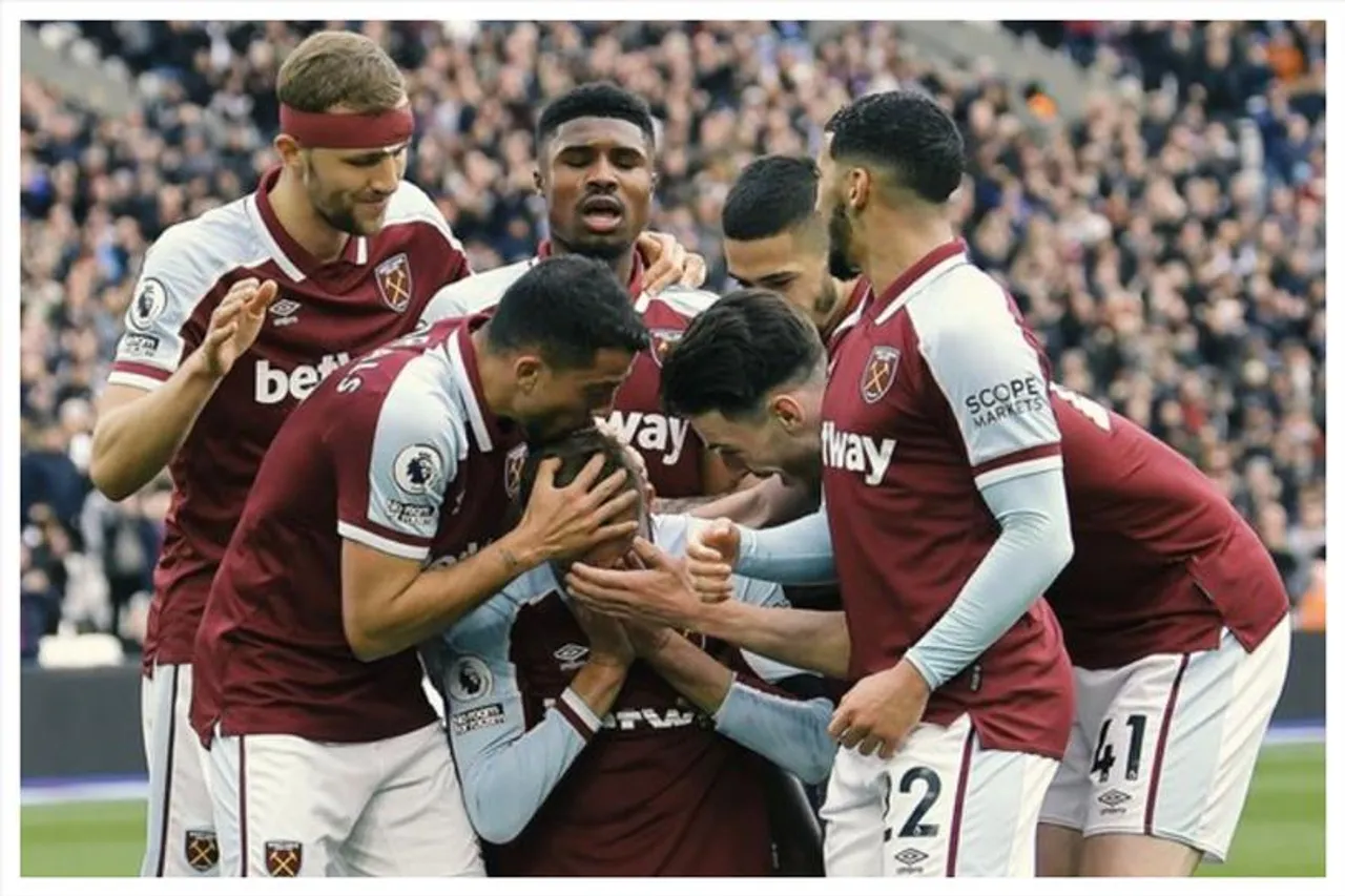 Video: আরও একবার দেখে নিন মাঝমাঠ থেকে নেওয়া শটে দুরন্ত এই গোল