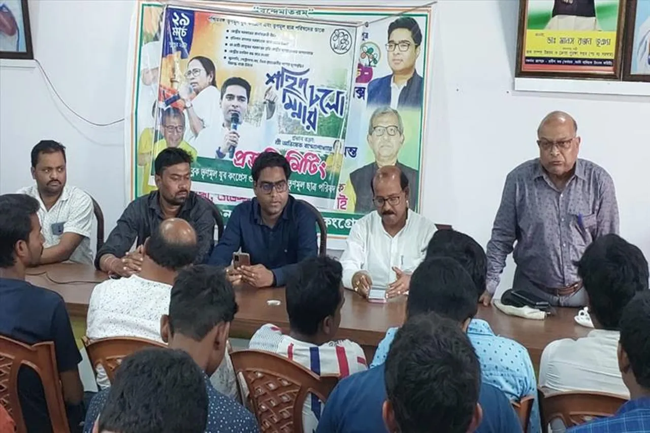 শহীদ মিনারে সভার আগে সবংয়ে যুব তৃণমূলের প্রস্তুতি বৈঠক