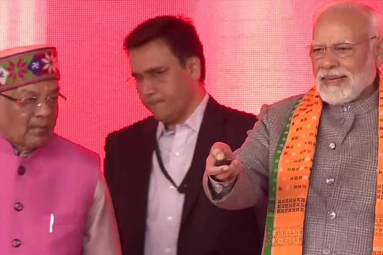 প্রধানমন্ত্রীর হাতে 'গৃহ প্রবেশ' কর্মসূচির সূচনা