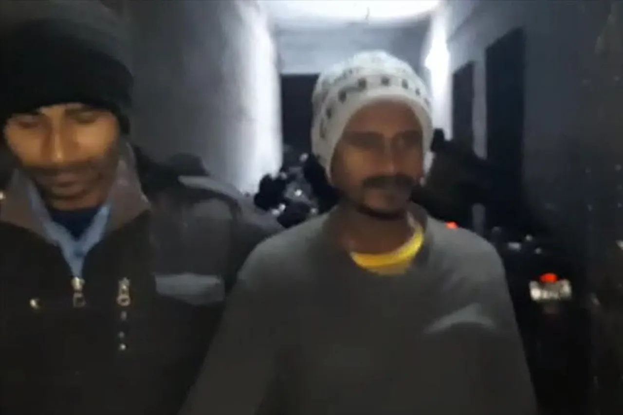 ট্রাঙ্ক থেকে স্ত্রীর দেহ উদ্ধারের ৭ দিনের মধ্যে গ্রেফতার স্বামী