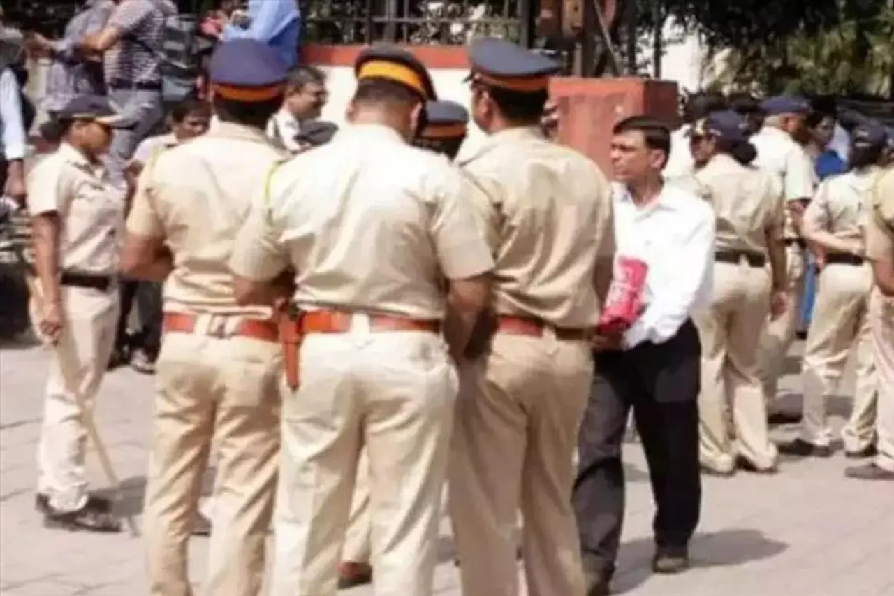 গ্রেফতারীকৃত নাবিকদের ১৪ দিনের বিচার বিভাগীয় হেফাজতের নির্দেশ আদালতের