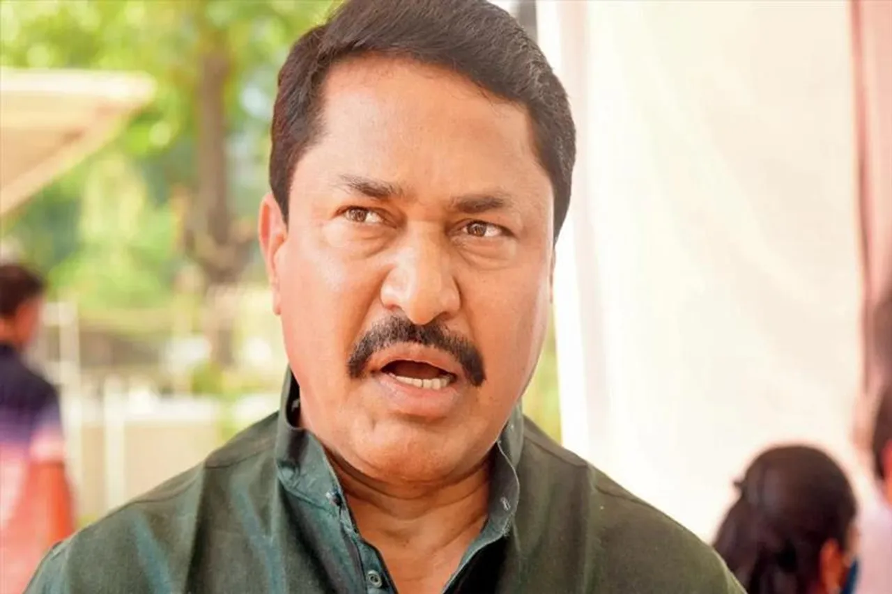 কংগ্রেসের কাছে হেরে যাচ্ছেন মুখ্যমন্ত্রী!