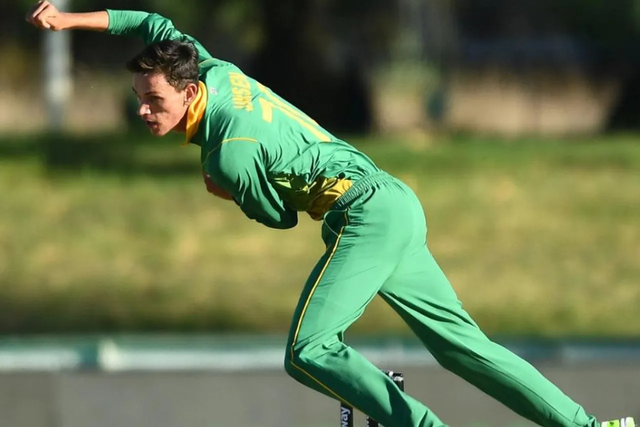 চোট পাওয়া অলরাউন্ডারের বদলি খুঁজে নিল দক্ষিণ আফ্রিকা
