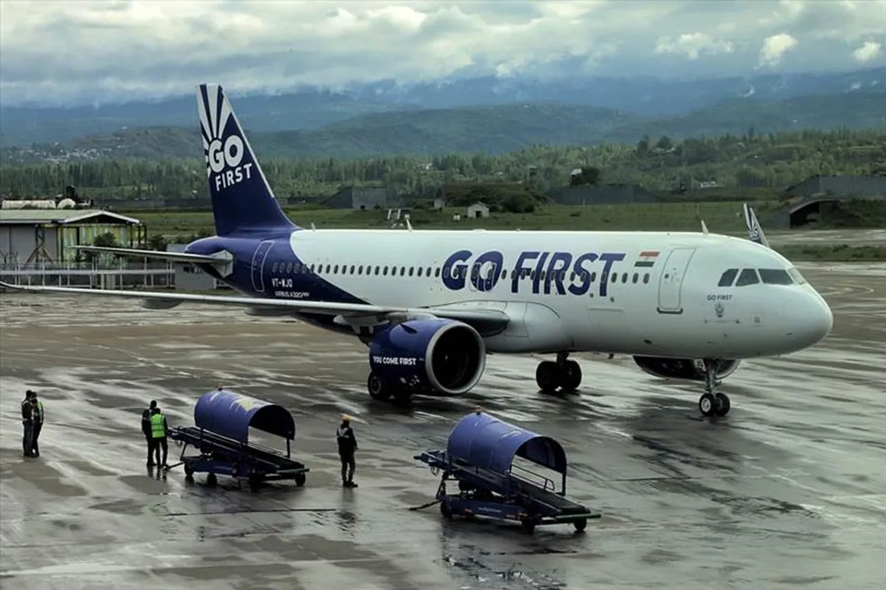 ইঞ্জিনে সমস্যা, অবতরণ করলো গো ফার্স্টের দুটি বিমান