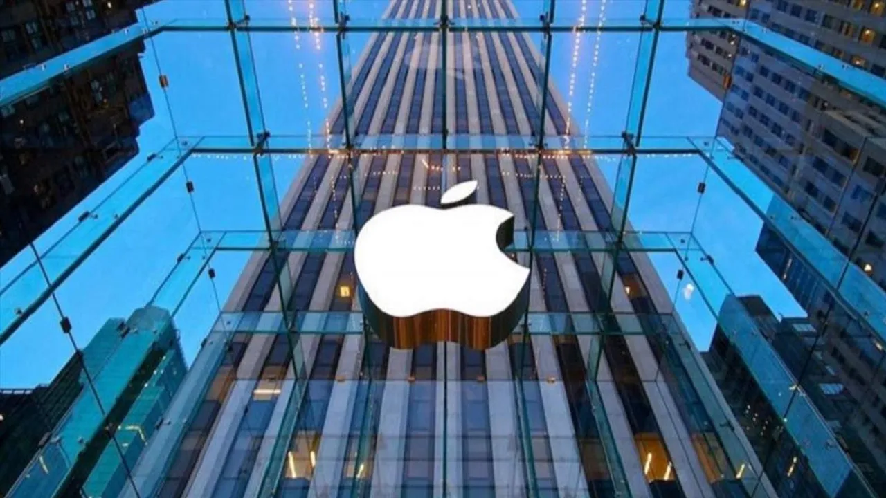 শীর্ষস্থান হারালো অ্যাপেল