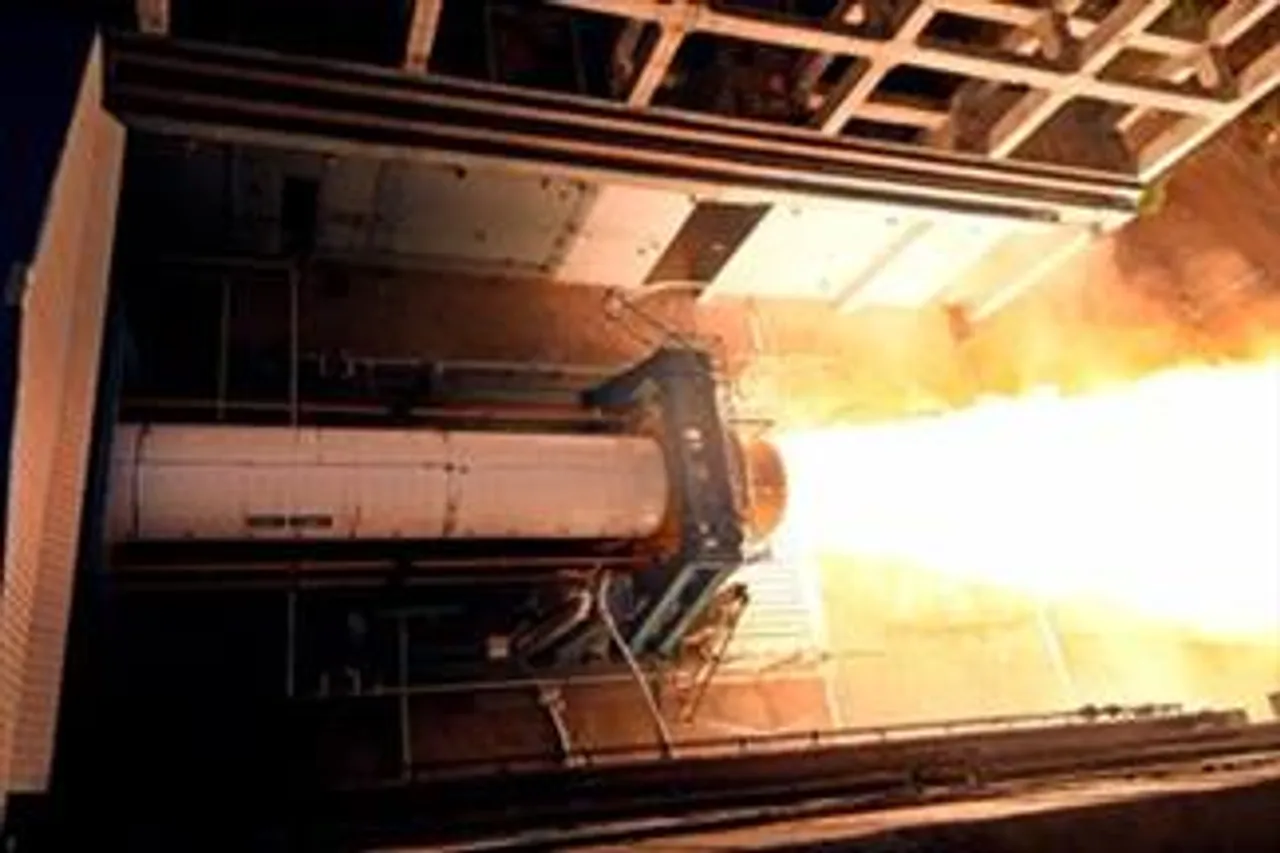 মানব পরিবাহী বুস্টার রকেটের সফল পরীক্ষা করল ইসরো