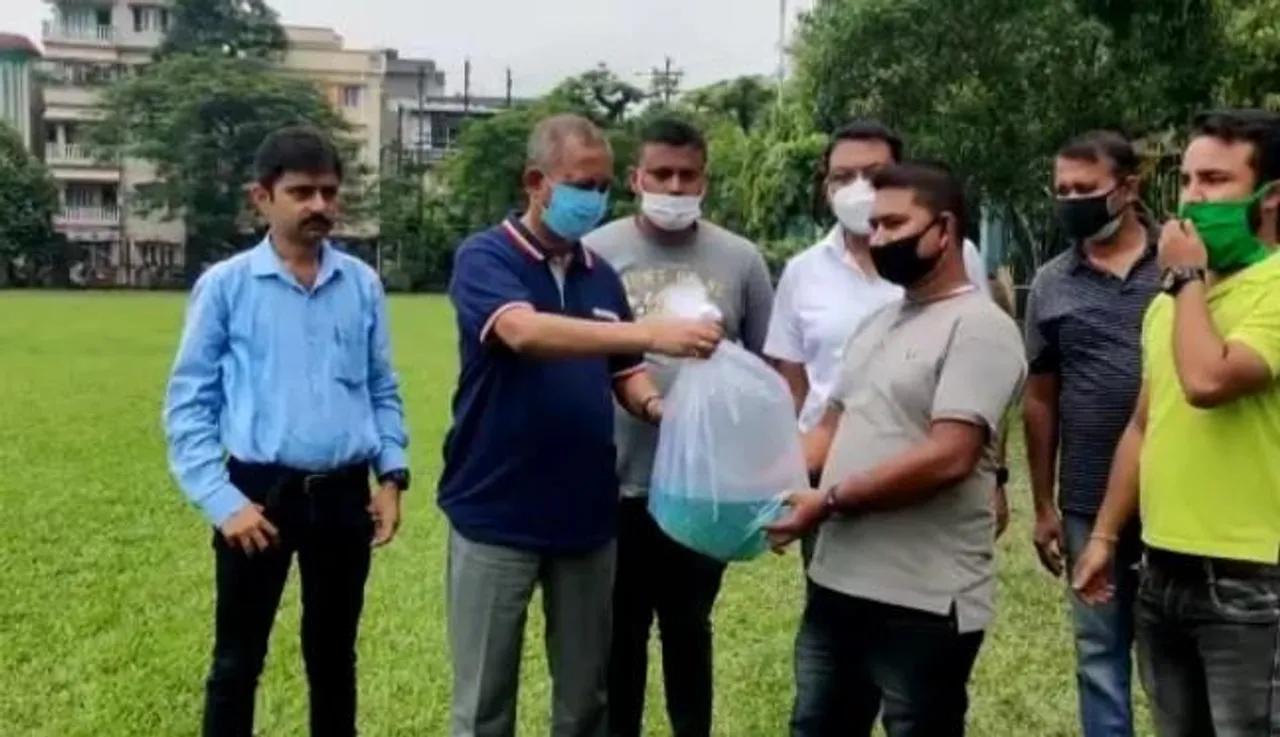 শিলিগুড়িতে ডেঙ্গু এবং ম্যালেরিয়া রুখতে ড্রেনগুলোতে গাপ্পি মাছ ছাড়া হবে