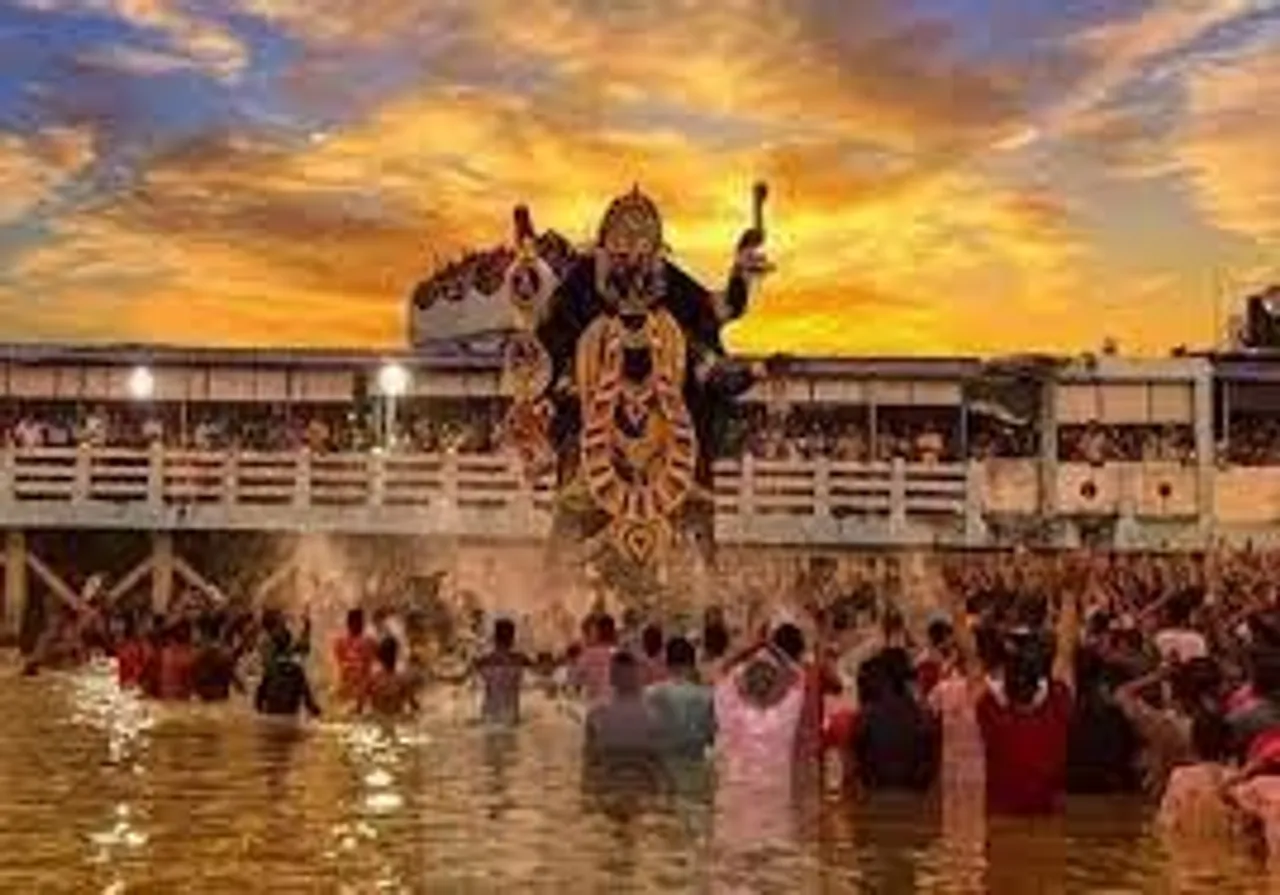 এবার  কালীপুজোতেও ‘নো এন্ট্রি’