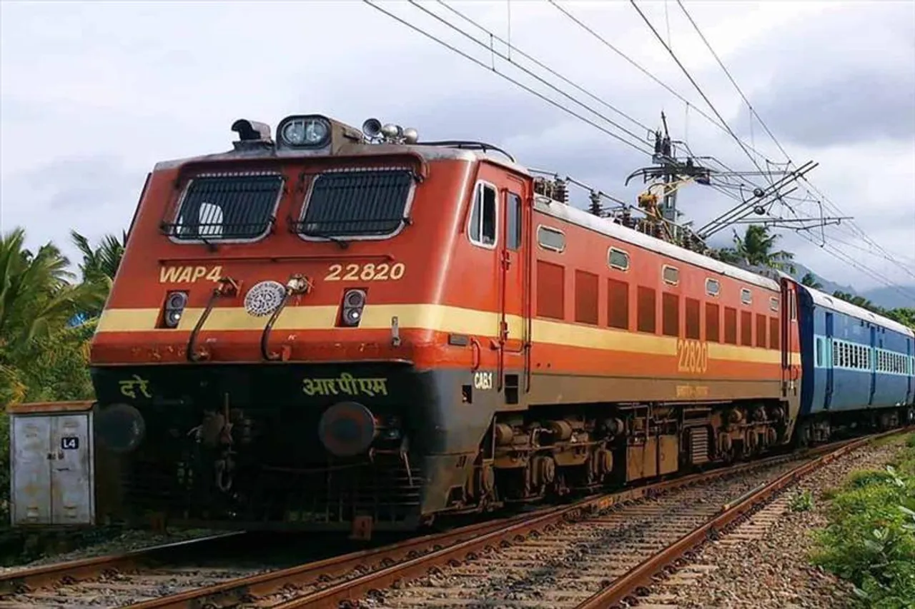 শিয়ালদা-রানাঘাট শাখায় বেশ কিছু ট্রেন বাতিল