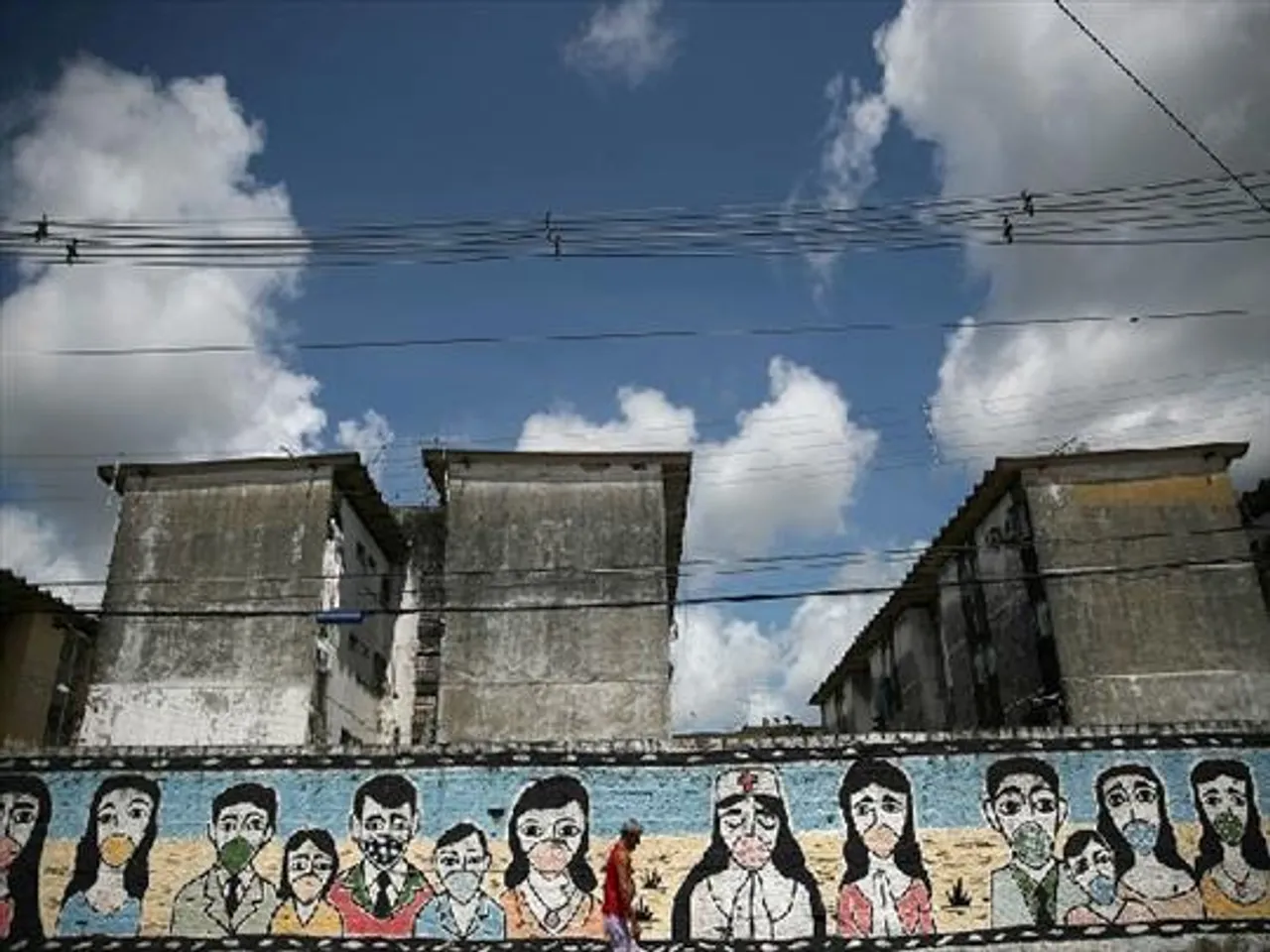 ব্রাজিলে সাংঘাতিক হারে বাড়ছে করোনা সংক্রমণ, চিন্তার ভাঁজ গোটা বিশ্বের কপালে