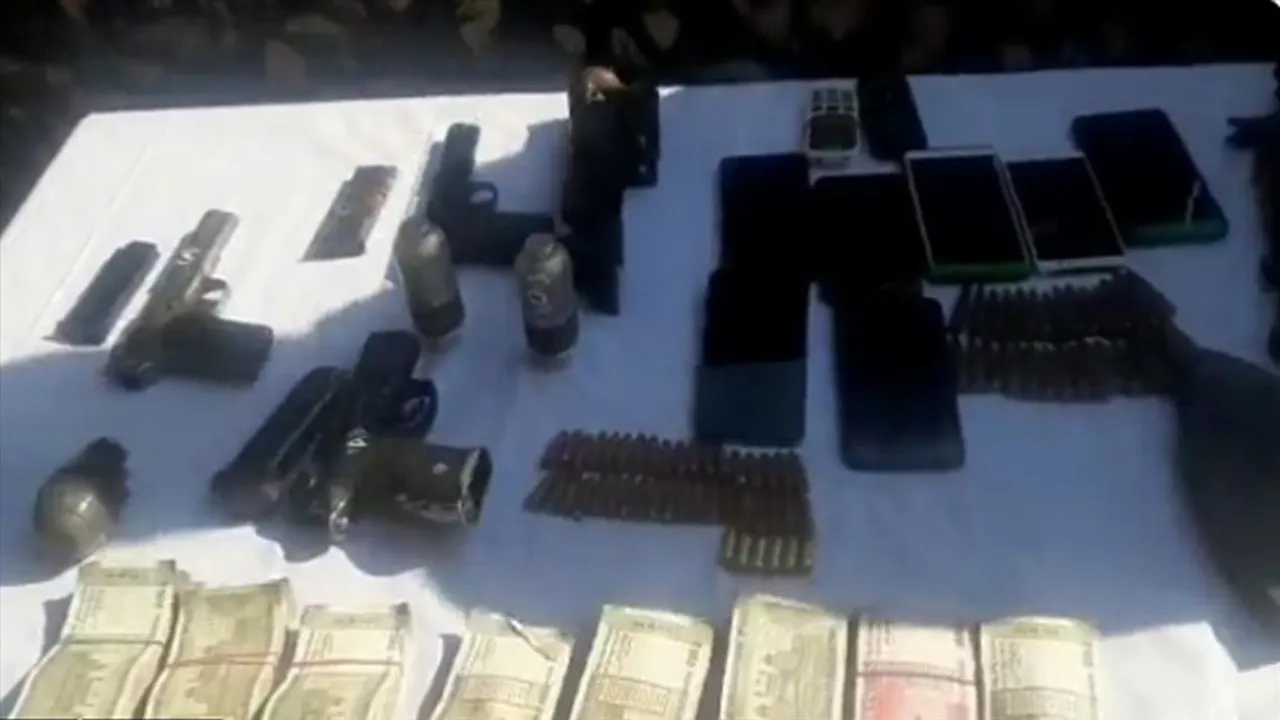 নিষিদ্ধ জঙ্গি সংগঠনের মডিউল ফাঁস করল পুলিশ