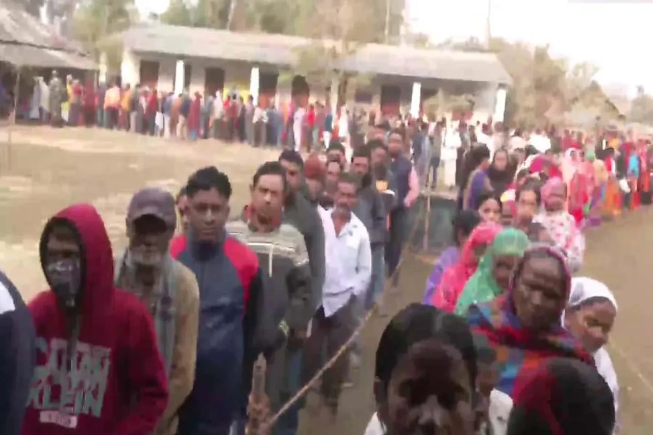 ত্রিপুরায় ভোটে বিক্ষিপ্ত অশান্তি, ভোটারদের 'বাধা' দেওয়ার অভিযোগ