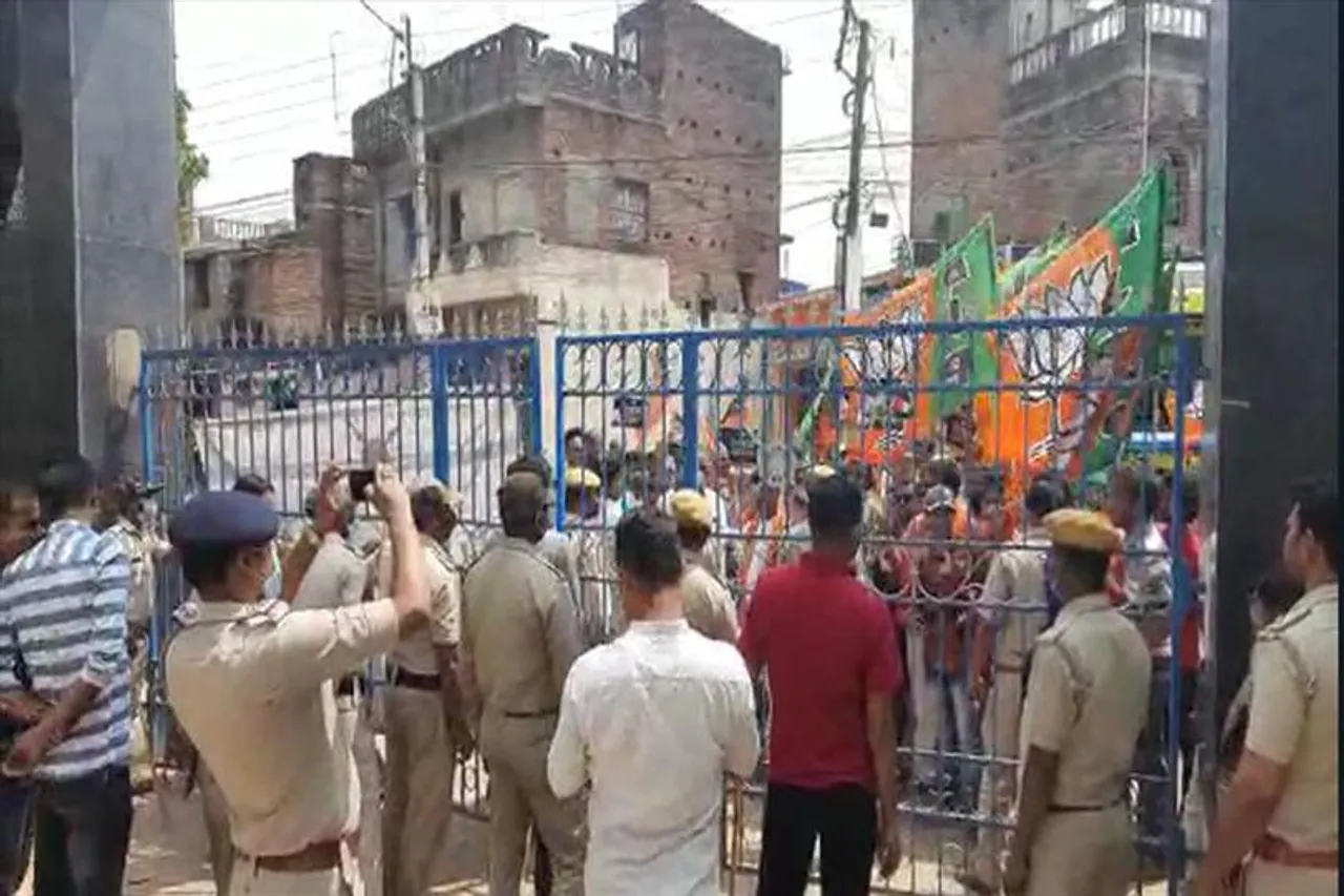 রামপুরহাট ঘটনার প্রতিবাদে বিজেপিদের বিক্ষোভ