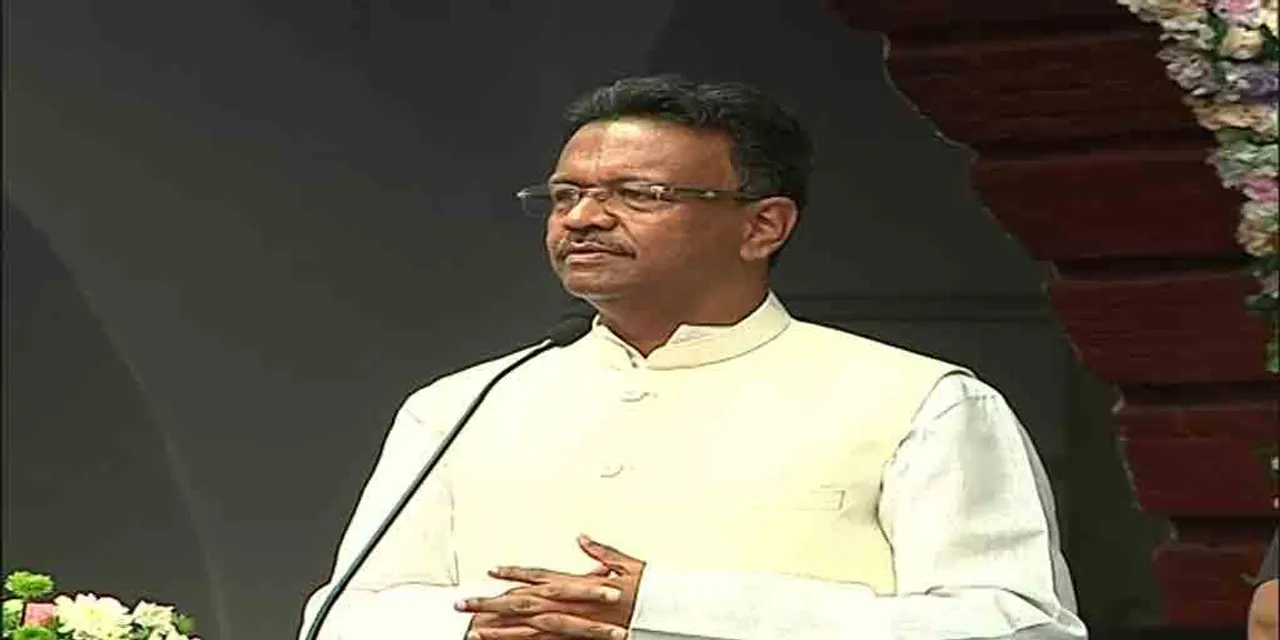 কলকাতার প্রধান সেবক হতে চাই, মেয়র হিসেবে শপথ নিয়ে বললেন ফিরহাদ হাকিম