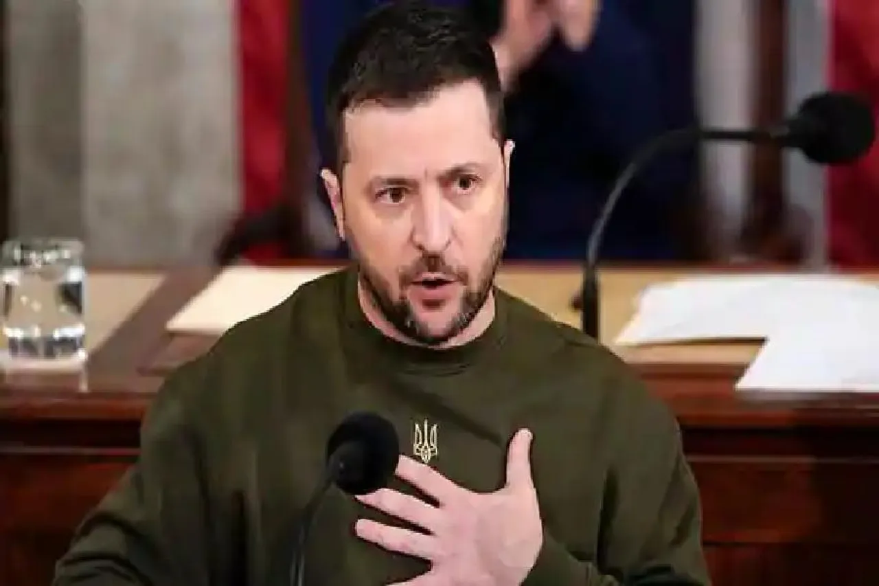 রাশিয়া সোলেদারকে প্রচারের হাতিয়ার হিসেবে দেখছে: জেলেনস্কি