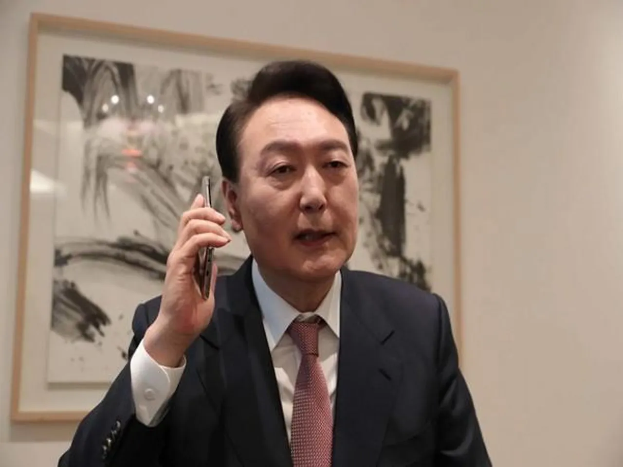 সিনিয়র সচিব সহ রাষ্ট্রপতি কার্যালয়ের সদস্যের নাম ঘোষণা