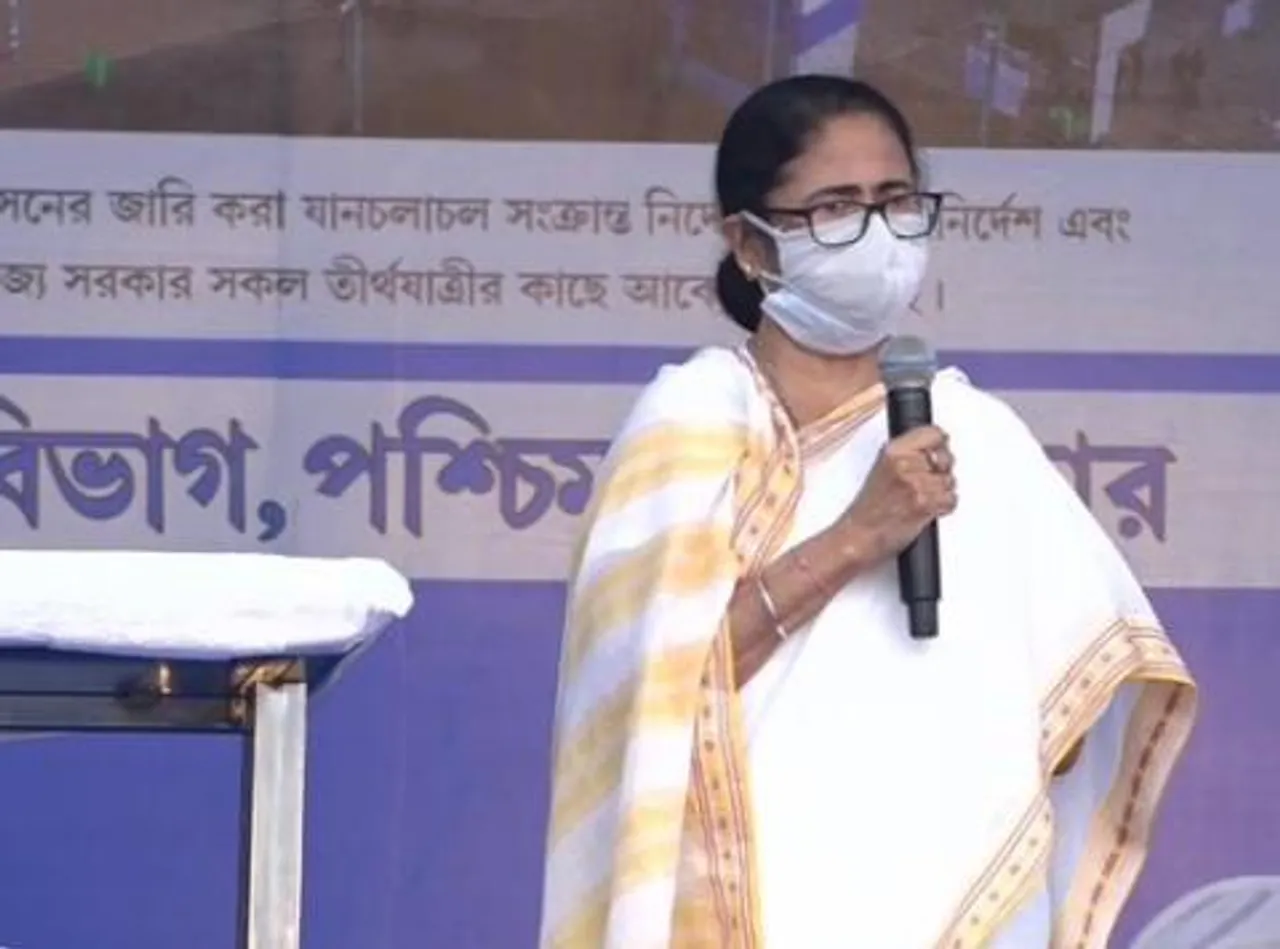 মমতা বন্দ্যোপাধ্যায়কে তলব করল মুম্বইয়ের আদালত