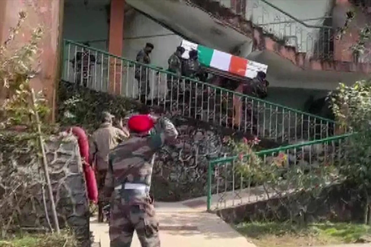 North Sikkim:  ময়নাতদন্তের জন্য আনা হল সেনা জওয়ানদের দেহ