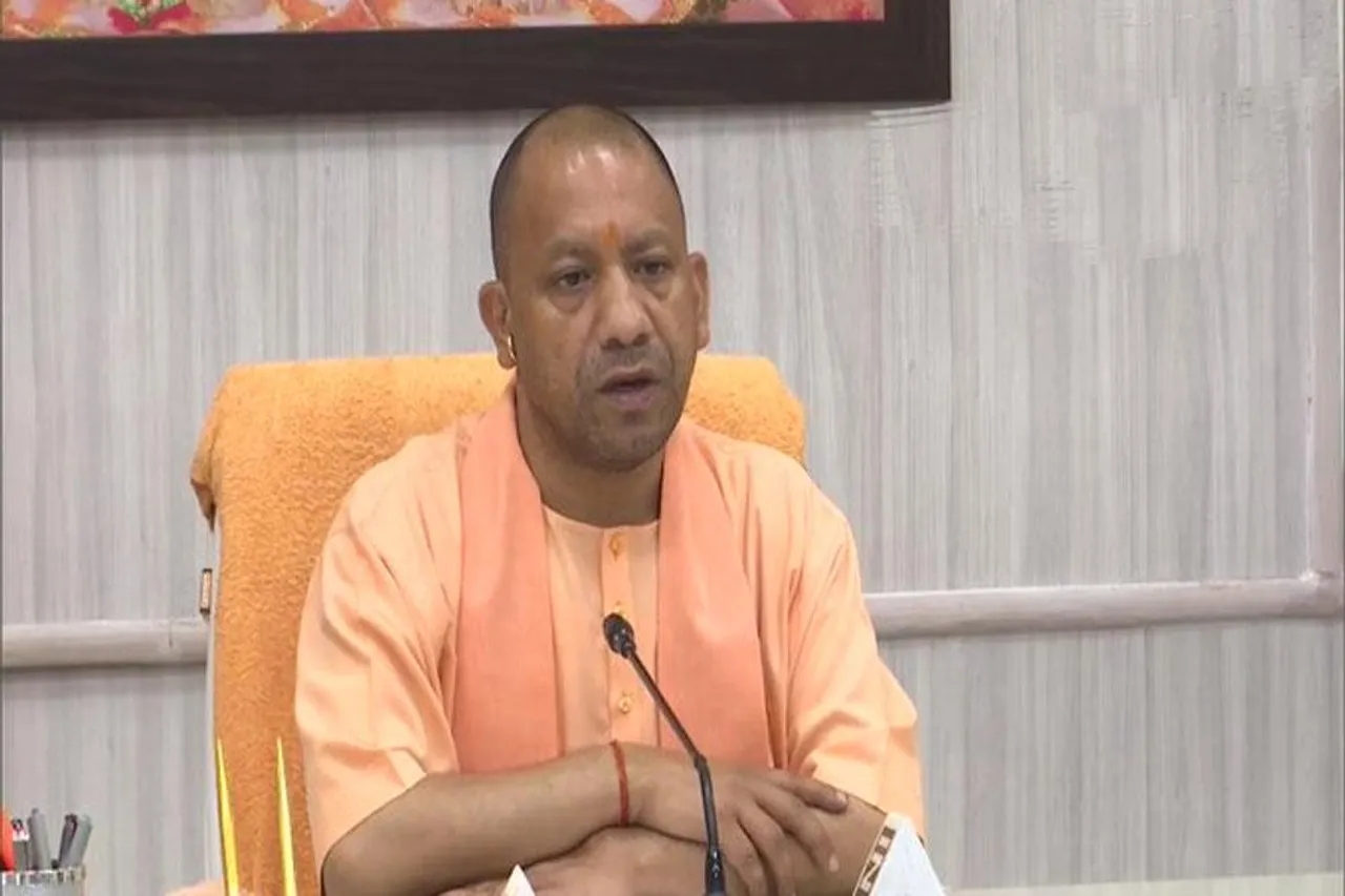 স্পাইসজেটের গোরক্ষপুর-বারাণসী ফ্লাইটের উদ্বোধন করলেন যোগী