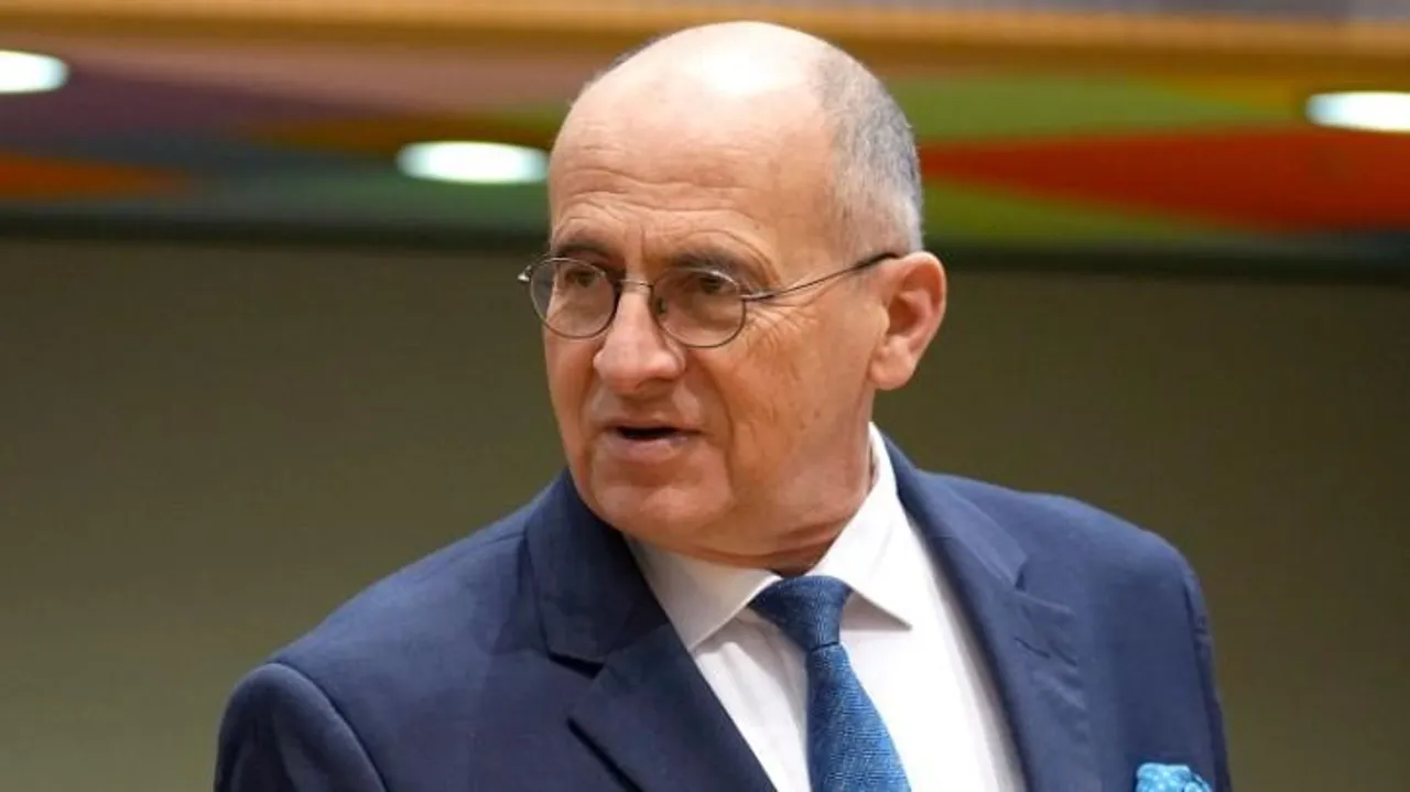 পোল্যান্ড অন্য দেশের সিদ্ধান্ত নির্বিশেষে ইউক্রেনের ট্যাংক পাঠাতে বদ্ধপরিকর: পররাষ্ট্রমন্ত্রী