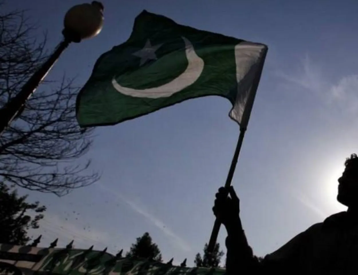 ইউক্রেনকে অস্ত্র সরবরাহ করছে পাকিস্তান