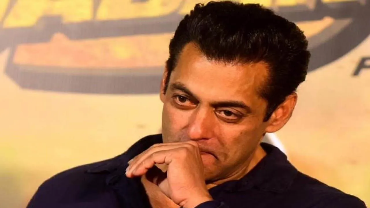 মাদক সেবন করেন সলমন! গুরুতর অভিযোগ যোগগুরুর