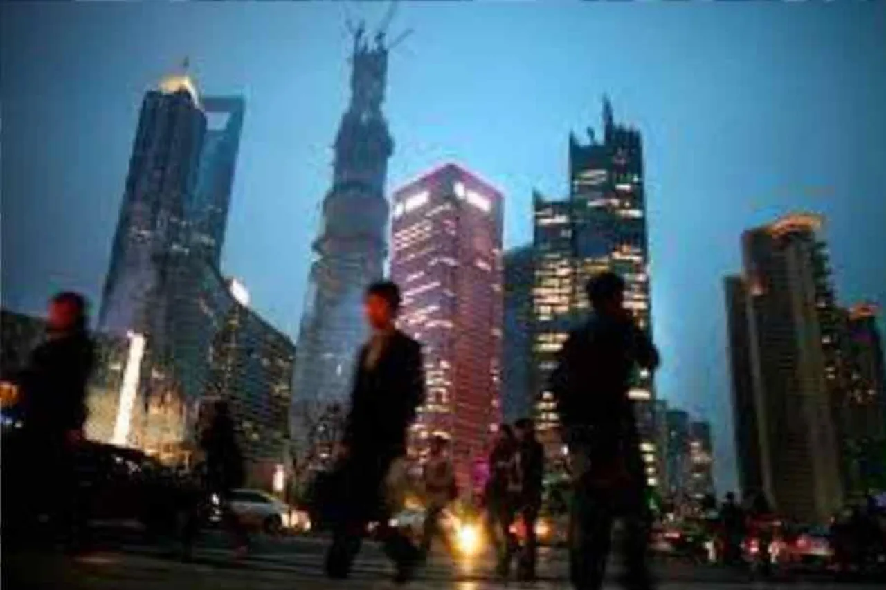 অর্থনৈতিক অচলাবস্থার ঘোষণা চীনের