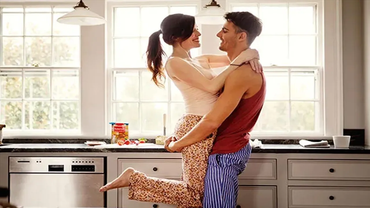 যৌন সম্পর্কে তৃপ্তি থাকলে অশান্তি কম হয়