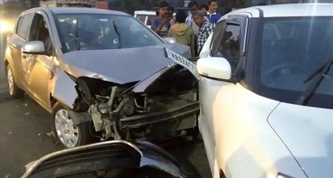 পরপর ৪টি গাড়িতে ধাক্কা! আহত একাধিক