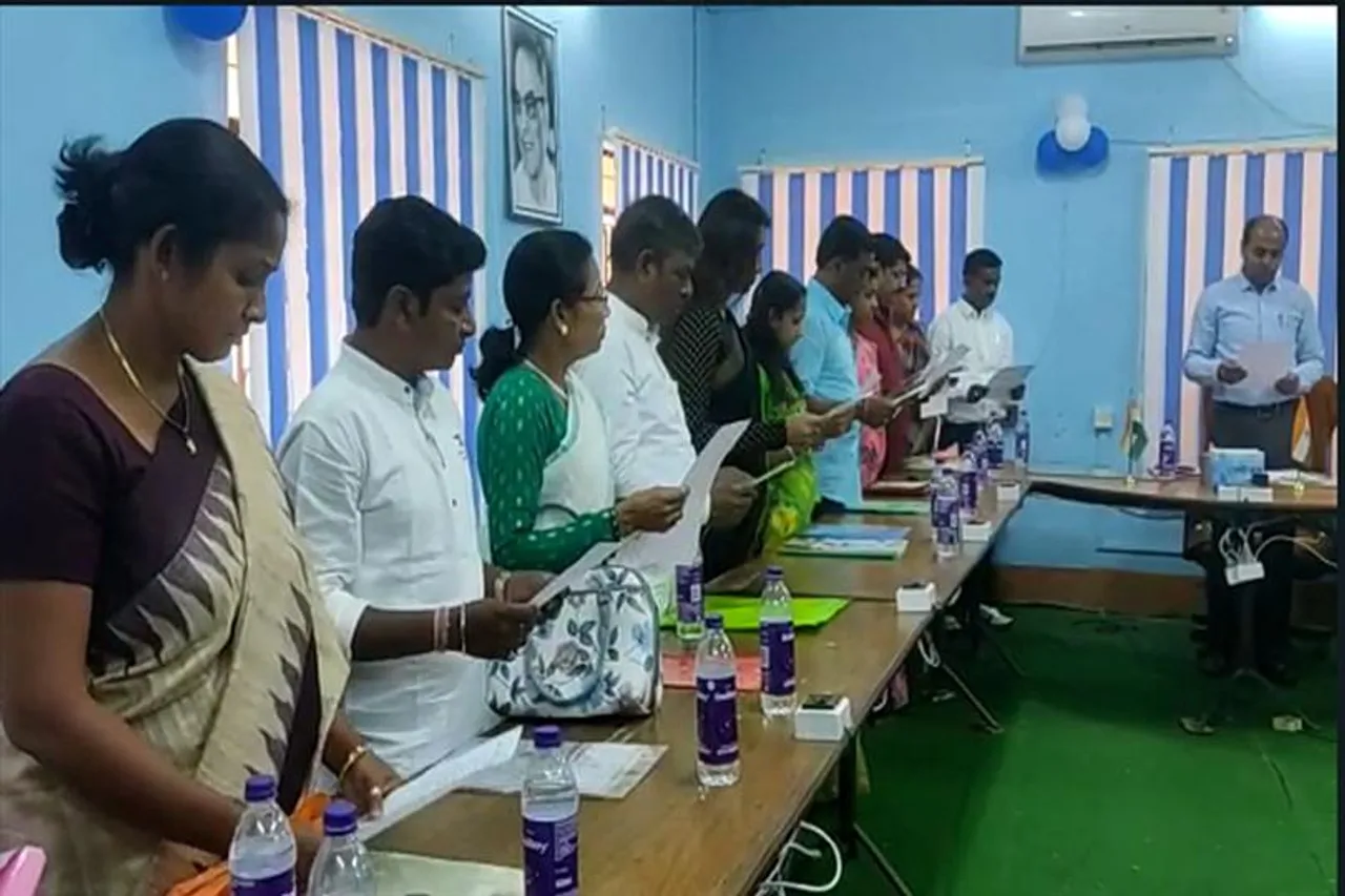 তৃণমূলের পৌরসভার বোর্ড গঠন