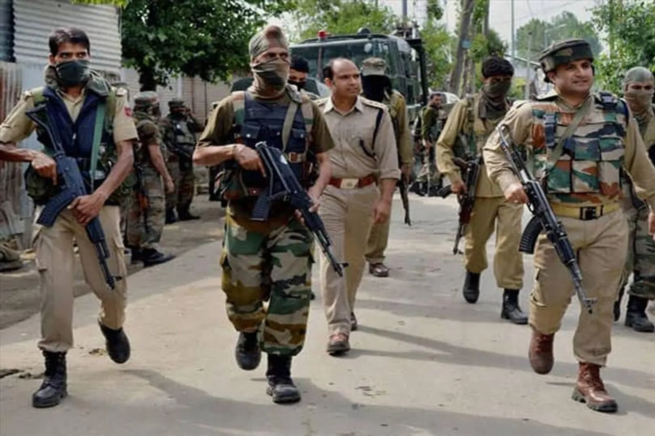 শান্তিপূর্ণ পুরভোটে শুরু রুটমার্চ