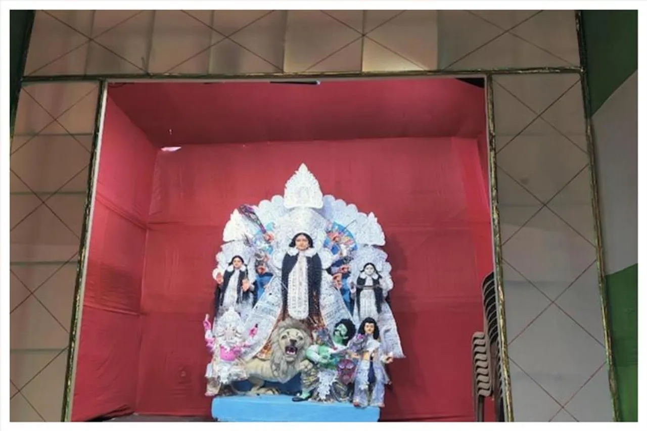 সম্প্রীতির নজির, দুর্গাপূজার আয়োজন করল মুসলিমরা