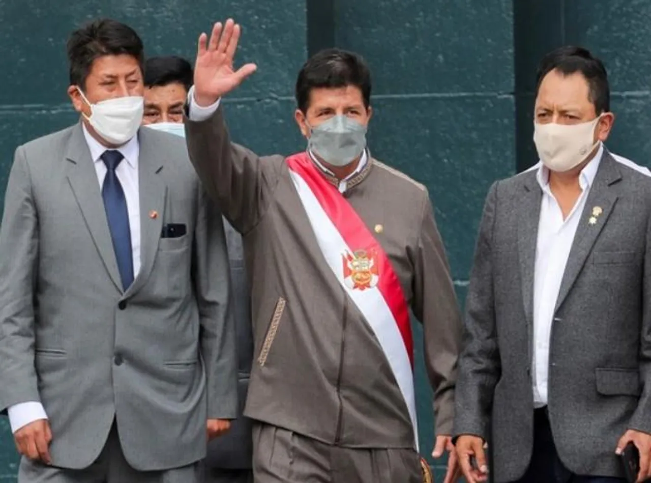 পেরু: সাবেক প্রেসিডেন্ট পেদ্রো ক্যাস্টিলোকে ১৮ মাস আটক রাখার নির্দেশ দিয়েছেন বিচারক