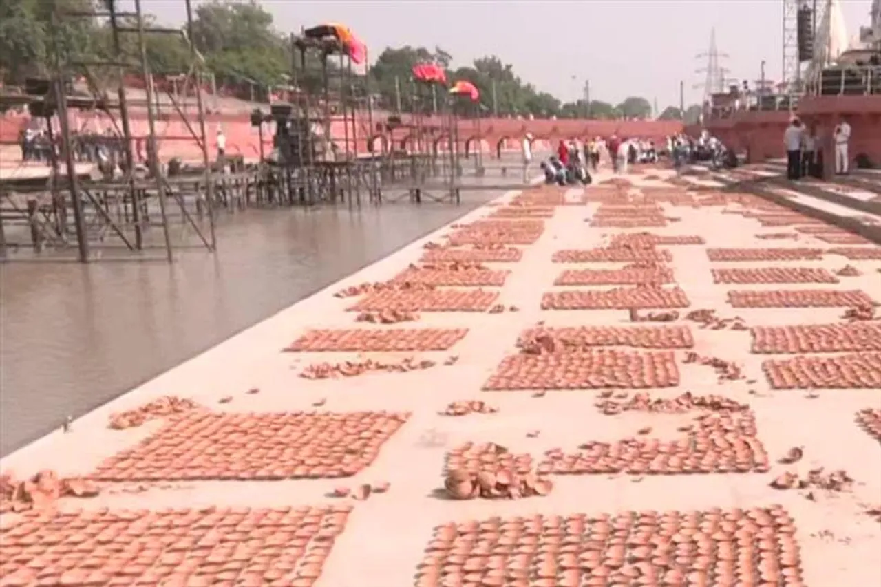 শিয়রে দিওয়ালি, সেজে উঠেছে অযোধ্যা